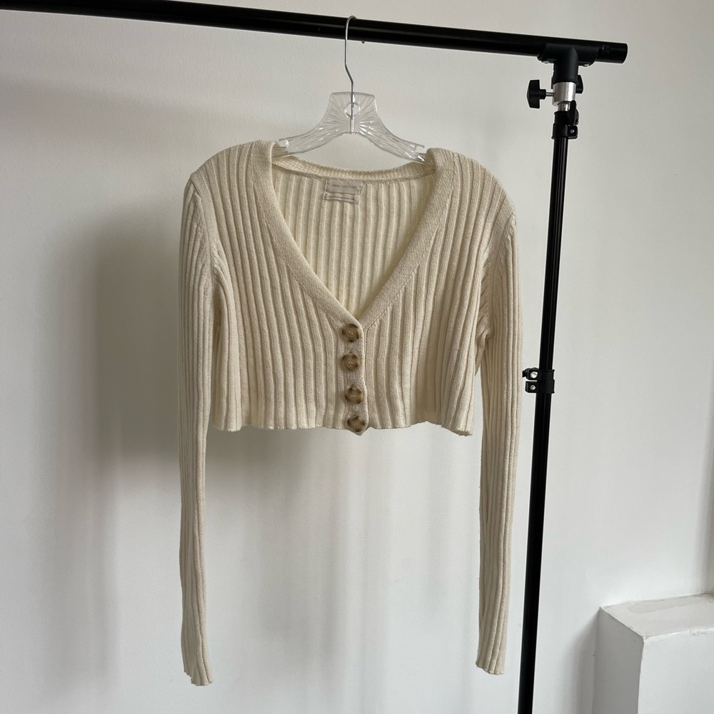 Cream ribbed button up cropped cardigan. Long sleeve. Urban outfitters. Size S - Picture 1 of 4